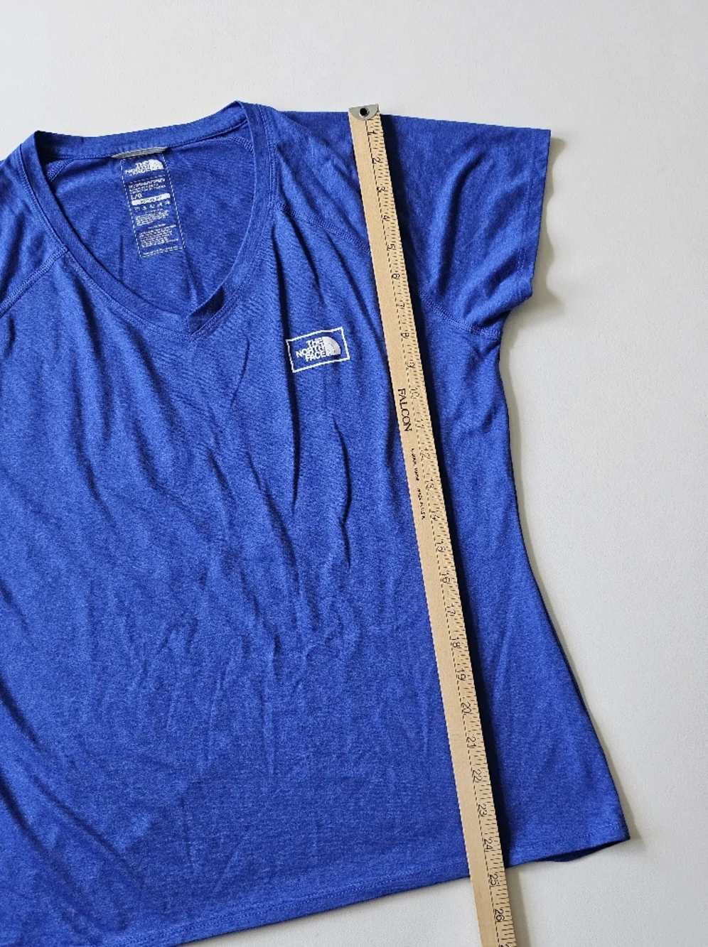 The North Face Active Fit Blue Graphic Tee Women’s L Outdoor Workout Top - Picture 8 of 9